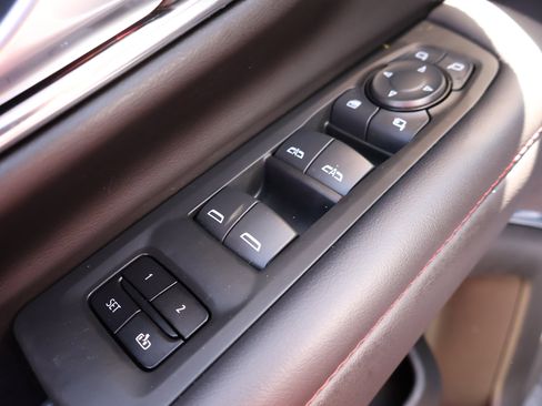 Used 2022 Chevrolet Tahoe RST w/ Sport Performance Package image 8