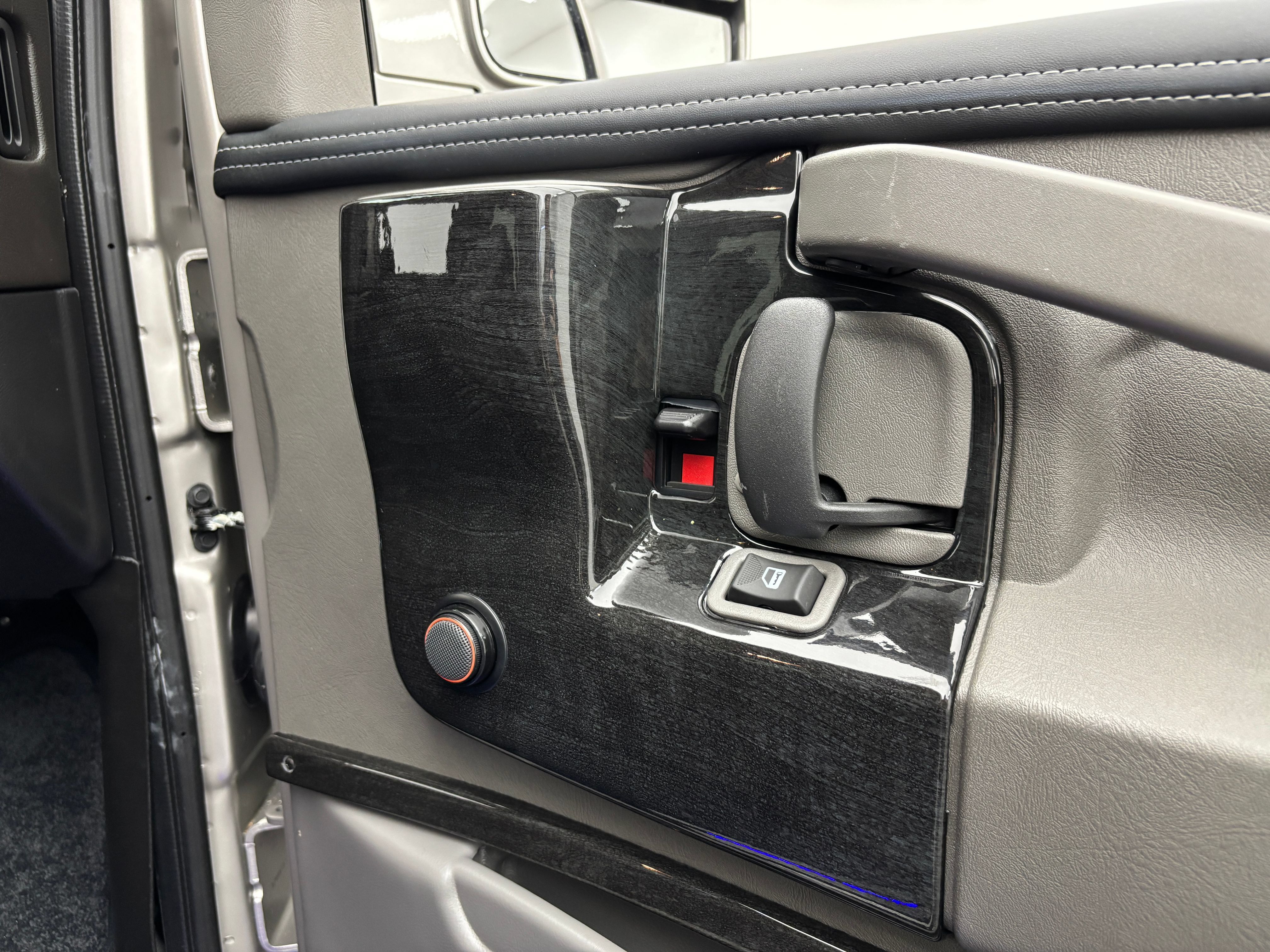 New 2026 GMC Savana 2500 w/ Driver Convenience Package RWD image 23
