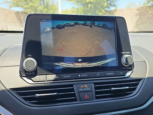 Certified 2025 Nissan Altima 2.5 S FWD image 22