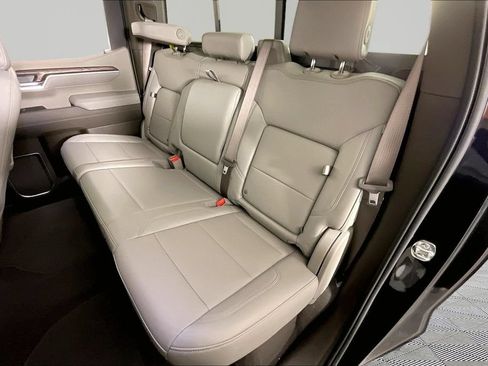 Used 2026 GMC Sierra 1500 SLT w/ SLT Premium Plus Package AWD/4WD image 19