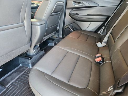 Certified 2025 Chevrolet TrailBlazer RS w/ Convenience Package image 32