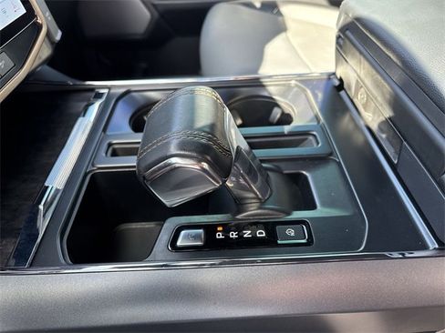 Used 2022 Ford F150 Lightning Lariat image 20