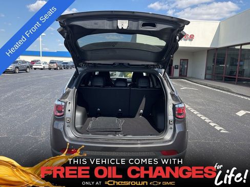 Used 2023 Jeep Compass Latitude image 13