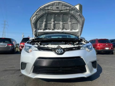 Used 2016 Toyota Corolla LE FWD image 11