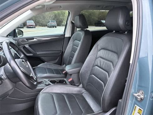 Used 2019 Volkswagen Tiguan SEL Premium image 17
