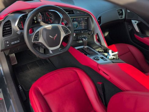 Used 2019 Chevrolet Corvette Stingray Coupe w/ 2LT Preferred Equipment Group image 19