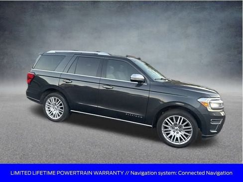 Used 2023 Ford Expedition Platinum image 3