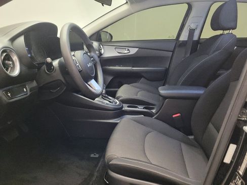 Used 2022 Kia Forte LXS FWD image 17