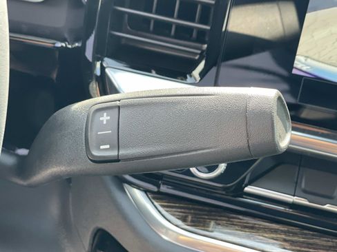 New 2026 GMC Sierra 1500 Elevation image 16