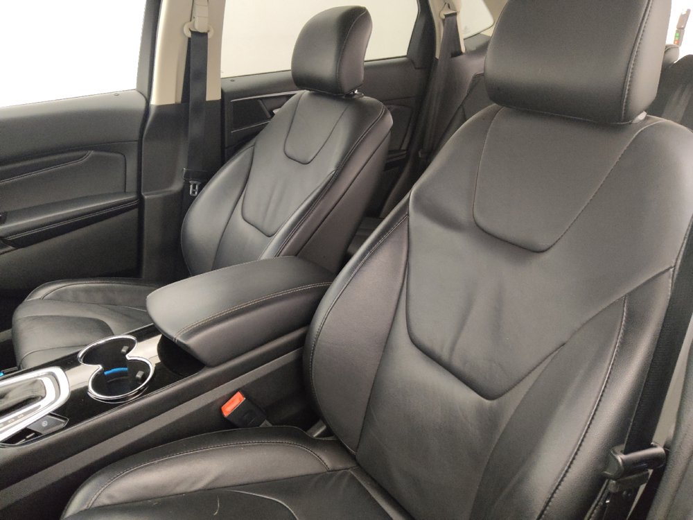 Used 2016 Ford Edge Titanium AWD/4WD image 17
