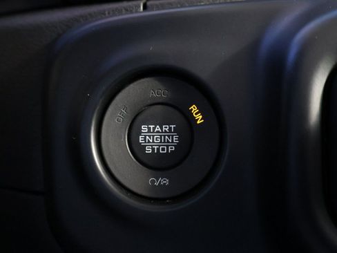 Used 2021 Jeep Wrangler Unlimited Sport image 31