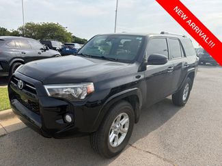 Used 2020 Toyota 4Runner SR5 AWD/4WD video 1