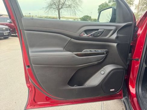 Certified 2022 GMC Acadia AT4 image 4