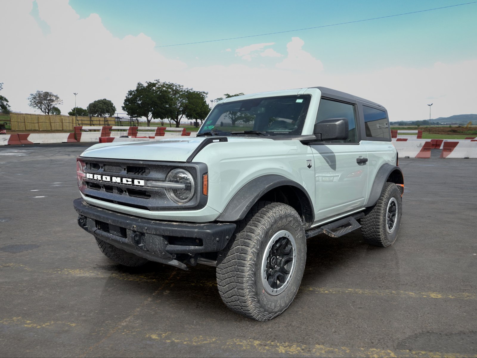 Used 2024 Ford Bronco Big Bend w/ Sasquatch Package AWD/4WD image 5