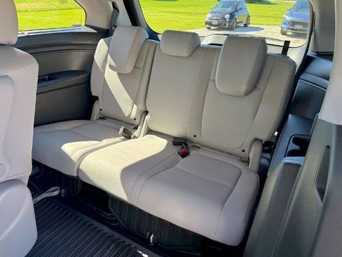 Used 2023 Honda Odyssey Touring image 13