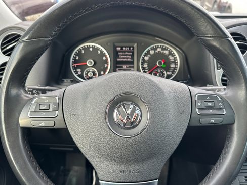 Used 2016 Volkswagen Tiguan SEL image 26