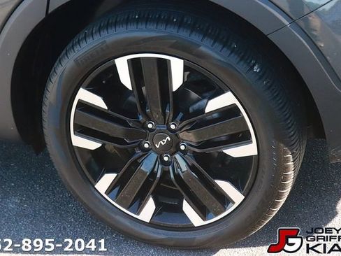 Certified 2024 Kia Telluride SX FWD image 9