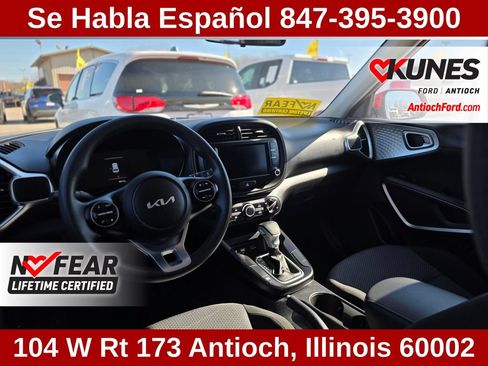 Used 2025 Kia Soul LX w/ LX Technology Package FWD image 39