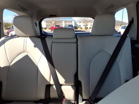 New 2026 Toyota Grand Highlander XLE image 12