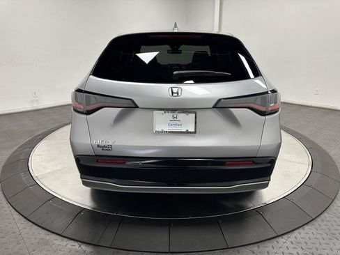 Used 2024 Honda HR-V EX-L image 11