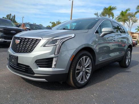 Used 2024 Cadillac XT5 Premium Luxury image 8