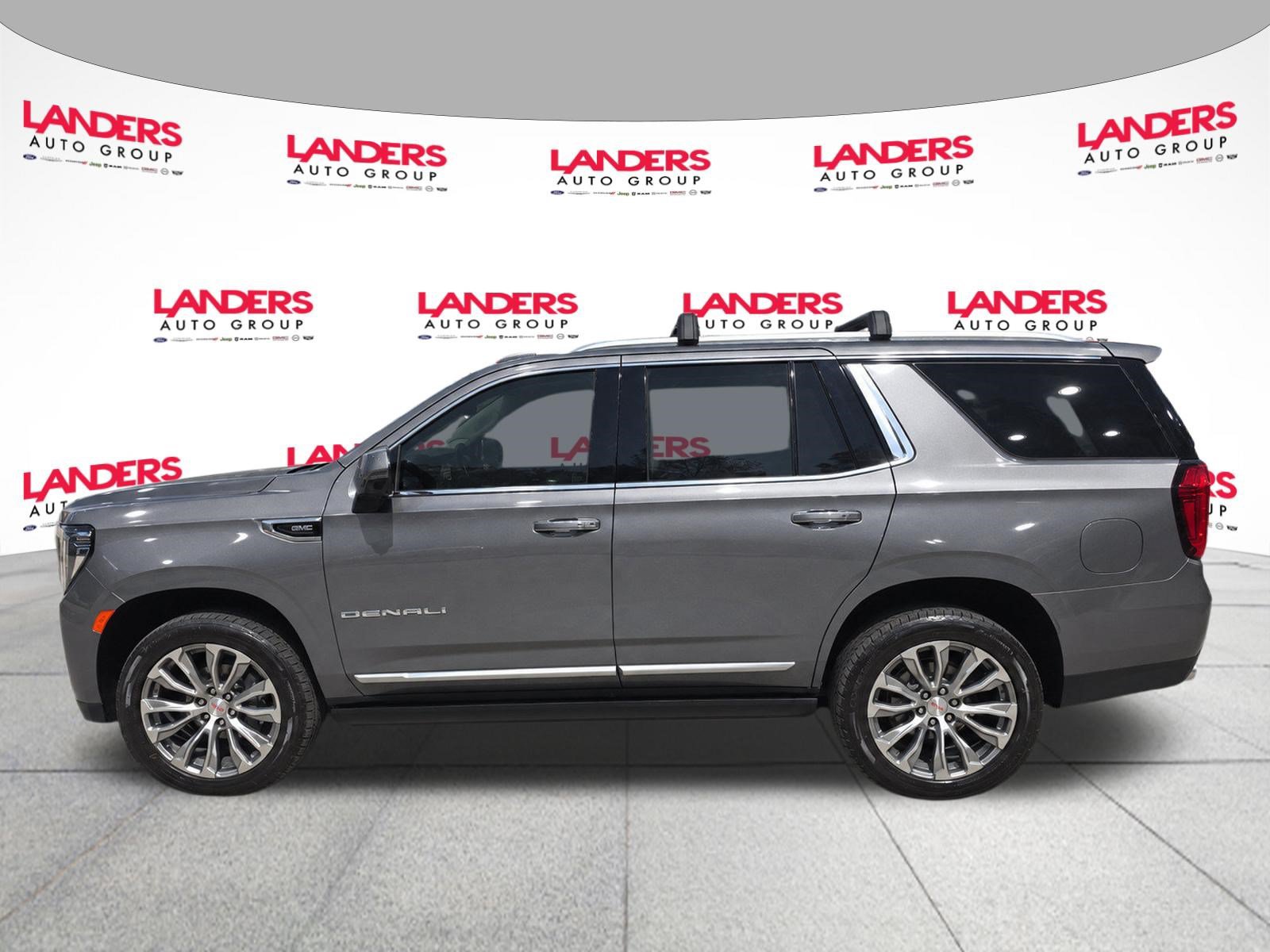 Used 2021 GMC Yukon Denali w/ Denali Premium Package AWD/4WD image 8