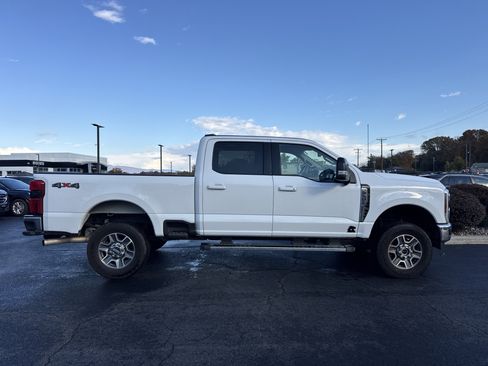 Used 2025 Ford F250 Lariat image 4