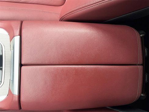 Used 2022 BMW X6 xDrive40i w/ Executive Package image 35