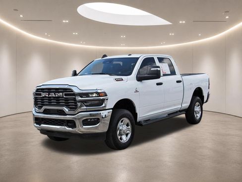 Used 2026 RAM 2500 Tradesman AWD/4WD image 3