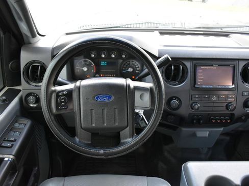 Used 2012 Ford F250 XL w/ PWR Equipment Group AWD/4WD image 12