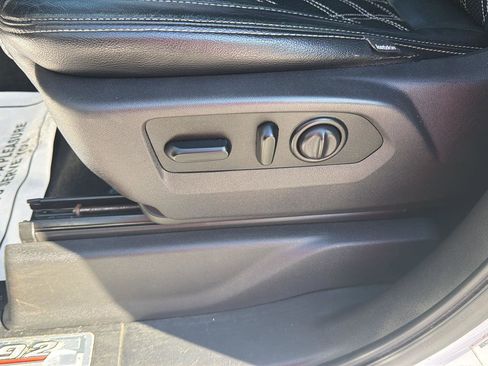 Used 2019 Chevrolet Silverado 1500 LTZ w/ LTZ Premium Package image 11