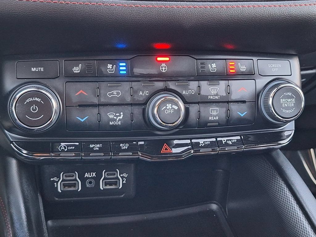 Used 2023 Dodge Durango GT AWD/4WD image 25