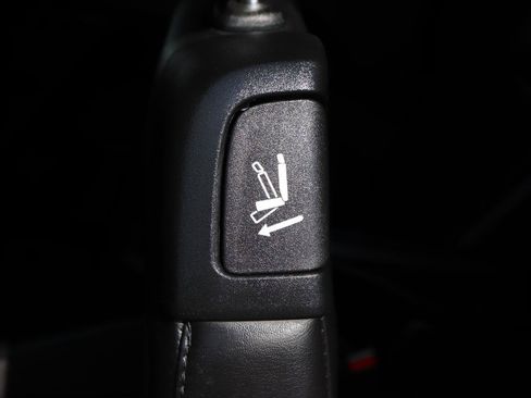 Used 2026 Chrysler Pacifica Select FWD image 29