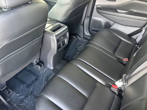 Used 2024 Nissan Murano SV w/ SV Midnight Edition Package FWD image 11