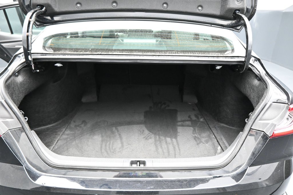 Used 2026 Toyota Camry XSE FWD image 29