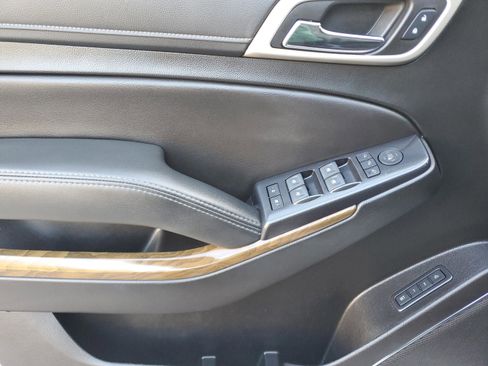 Used 2018 GMC Yukon Denali image 13