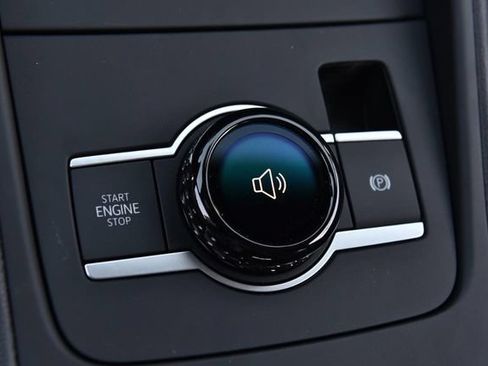 New 2026 Volkswagen Tiguan SE R-Line AWD/4WD image 17