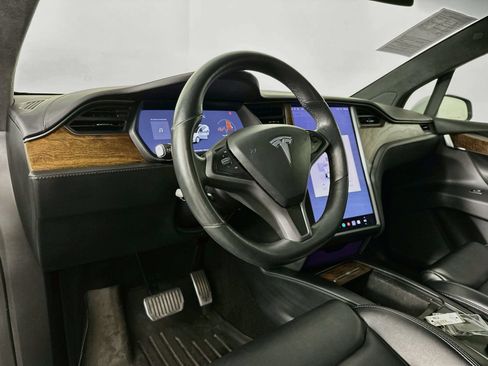 Used 2020 Tesla Model X Long Range AWD/4WD image 9