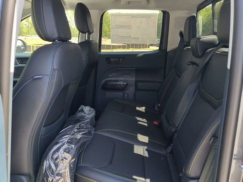 New 2025 Ford Maverick Lobo image 13