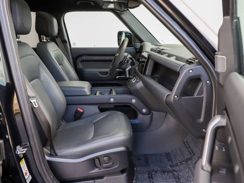 Used 2024 Land Rover Defender 110 V8 image 54