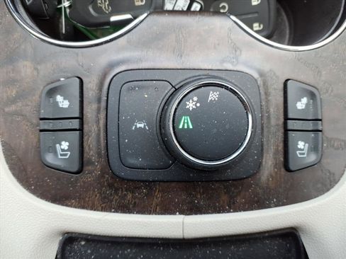 Used 2022 GMC Acadia Denali w/ Denali Technology Package image 24