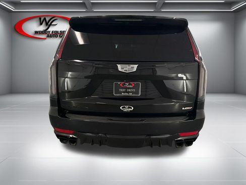 Used 2024 Cadillac Escalade ESV V w/ LPO, ONYX Package AWD/4WD image 7