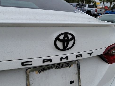 Certified 2022 Toyota Camry SE image 10