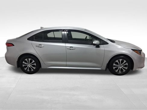 Used 2020 Toyota Corolla LE image 4