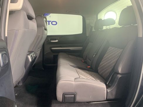 Used 2020 Toyota Tundra SR5 w/ SR5 Upgrade Package image 33