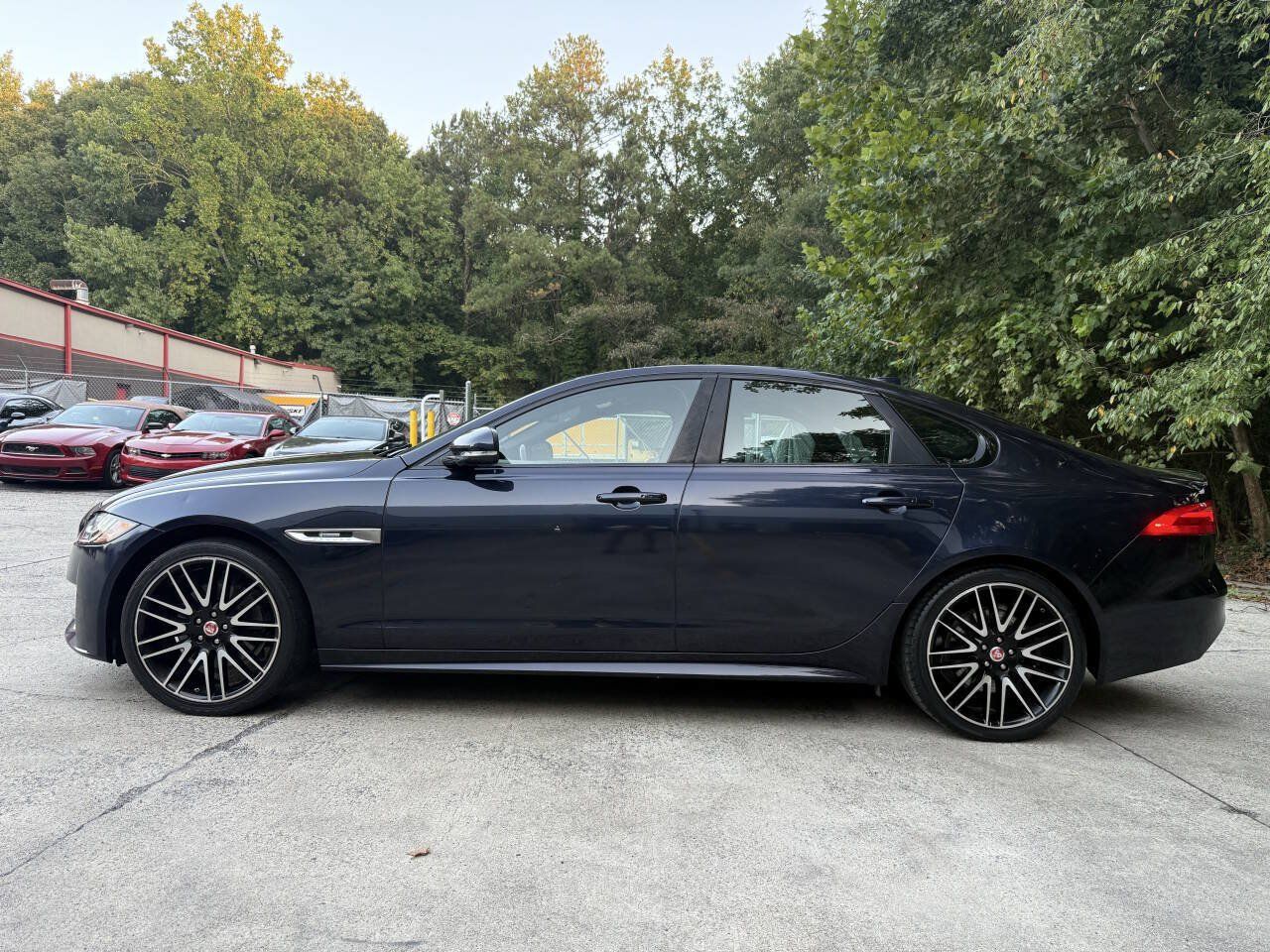 Used 2018 Jaguar XF R-Sport AWD/4WD image 6