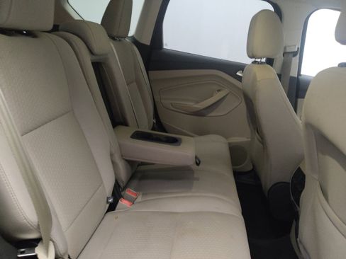Used 2017 Ford Escape SE w/ SE Cold Weather Package FWD image 19