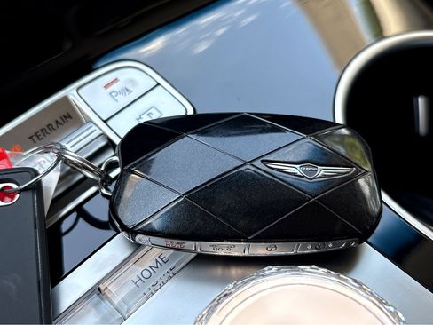 New 2026 Genesis GV70 2.5T image 38