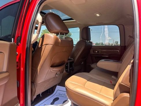 Used 2022 RAM 2500 Limited AWD/4WD image 32