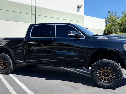 Used 2019 RAM 1500 Limited w/ Body Color Bumper Group AWD/4WD image 4